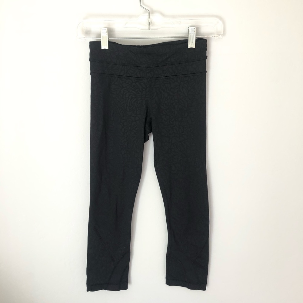 Lululemon: Limited Edition Pace Rival Crop